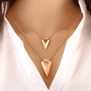 collier double triangle